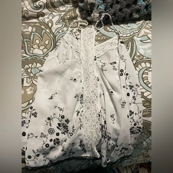 NWOT pajama set (size medium) - Picture 2 of 6